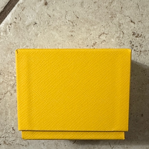 Swarovski Mesmera Bracelet (Mixed cuts, Green, Rhodium plated) - Picture 10 of 16